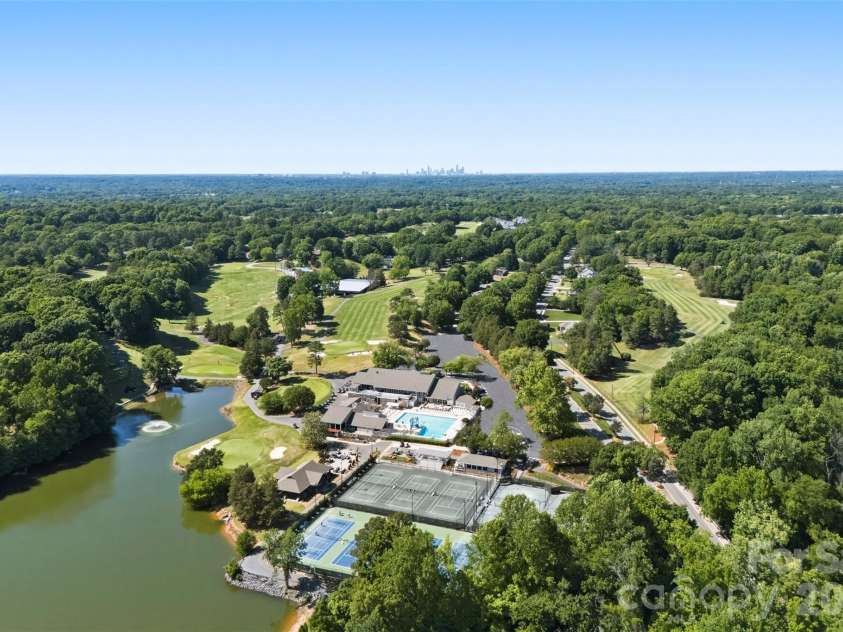 9524 Rainbow Forest Drive, Charlotte, NC 28277.  MLS# CAR4381878, YatesRealty ID 28042. 