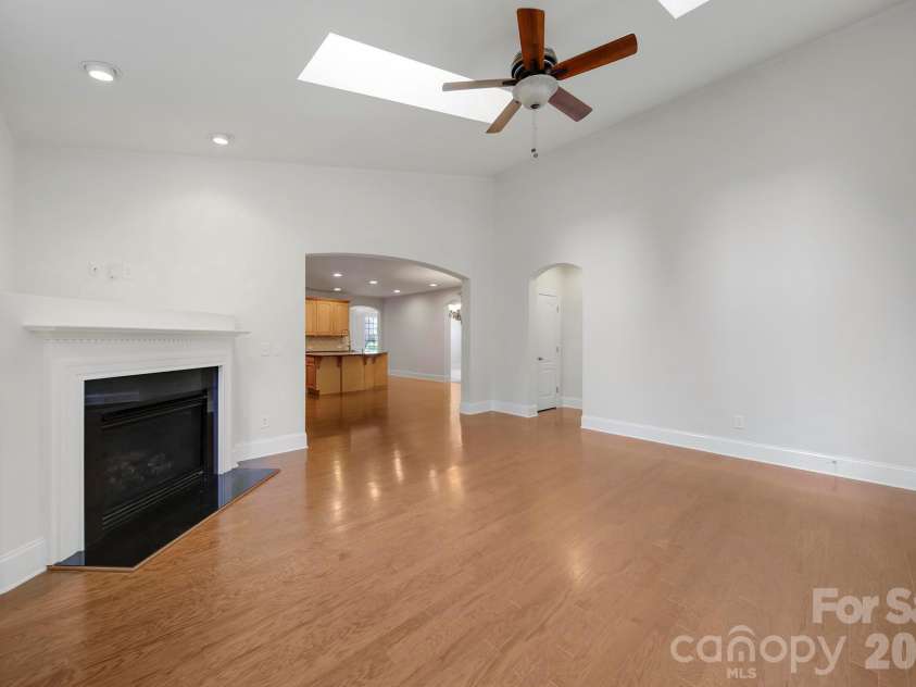7924 Honey Fig Road, Charlotte, NC 28277.  MLS# CAR4369544, YatesRealty ID 28043. 
