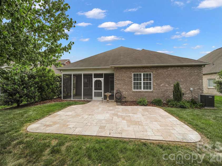 7924 Honey Fig Road, Charlotte, NC 28277.  MLS# CAR4369544, YatesRealty ID 28043. 