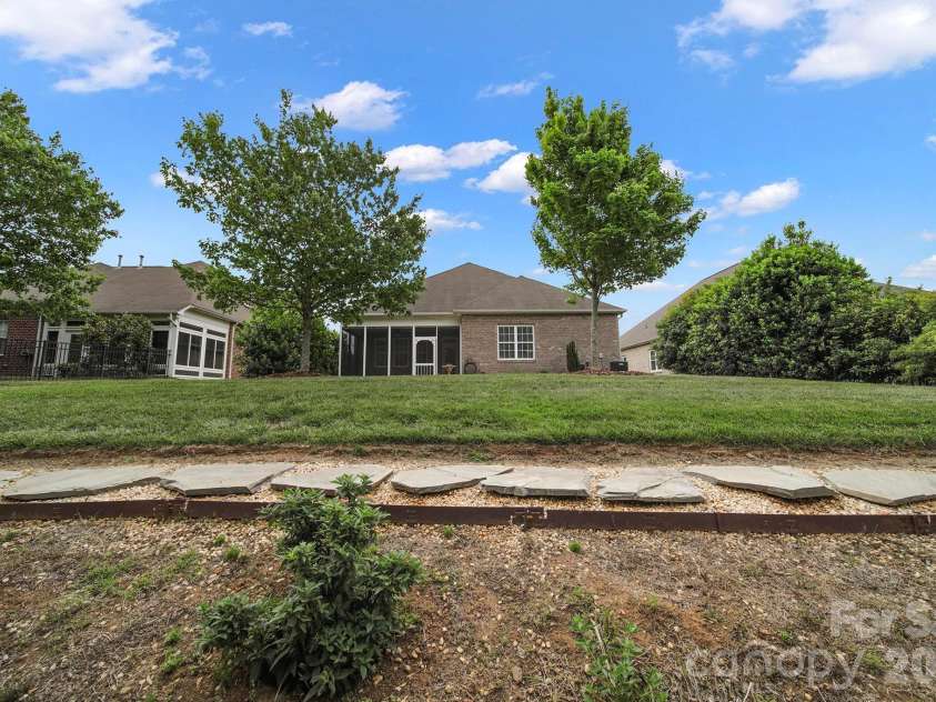 7924 Honey Fig Road, Charlotte, NC 28277.  MLS# CAR4369544, YatesRealty ID 28043. 