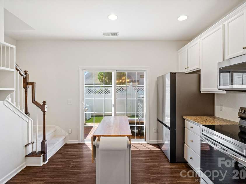 416 River Park Road, Belmont, NC 28012.  MLS# CAR4389498, YatesRealty ID 28044. 