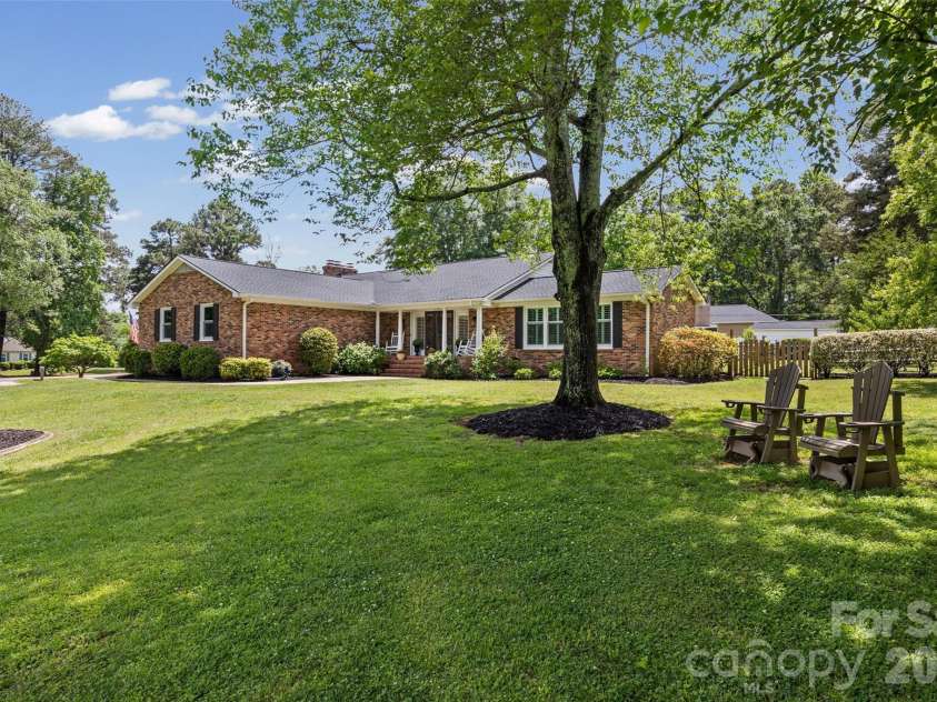 2107 Meadow Lane, Rock Hill, SC 29732.  MLS# CAR4379057, YatesRealty ID 28045. Frontyard