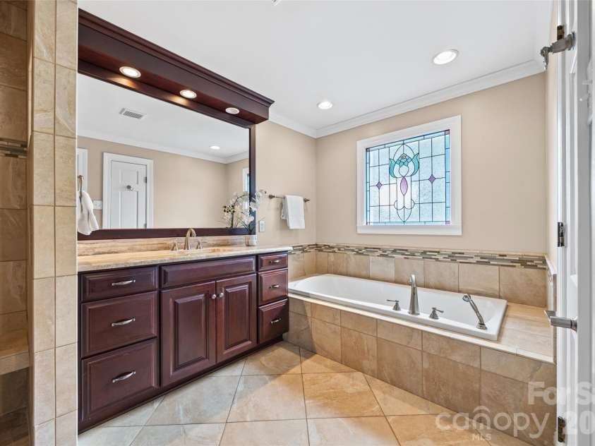 2107 Meadow Lane, Rock Hill, SC 29732.  MLS# CAR4379057, YatesRealty ID 28045. Primary Bath