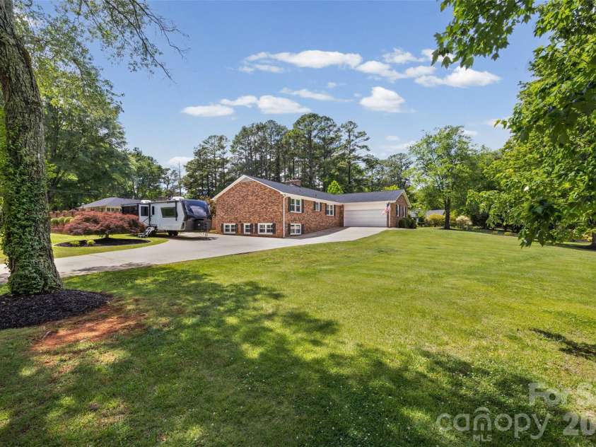 2107 Meadow Lane, Rock Hill, SC 29732.  MLS# CAR4379057, YatesRealty ID 28045. Sideyard