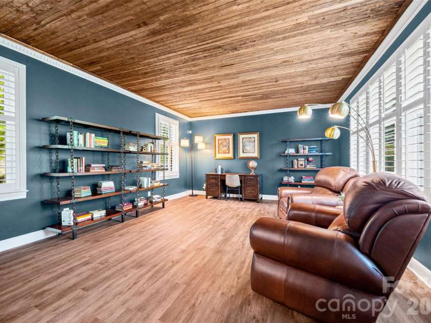 2107 Meadow Lane, Rock Hill, SC 29732.  MLS# CAR4379057, YatesRealty ID 28045. Study