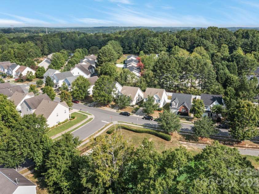 2723 Rozzelles Landing Drive, Charlotte, NC 28214.  MLS# CAR4281830, YatesRealty ID 28045. 