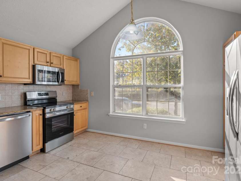 2723 Rozzelles Landing Drive, Charlotte, NC 28214.  MLS# CAR4281830, YatesRealty ID 28045. 