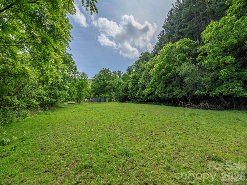 5622 Dutch Cove Road, Canton, NC 28716.  MLS# CAR4390365, YatesRealty ID 28046. 