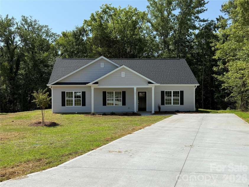 104 Meta Breeze Lane, Mocksville, NC 27028.  MLS# CAR4388189, YatesRealty ID 28048. 