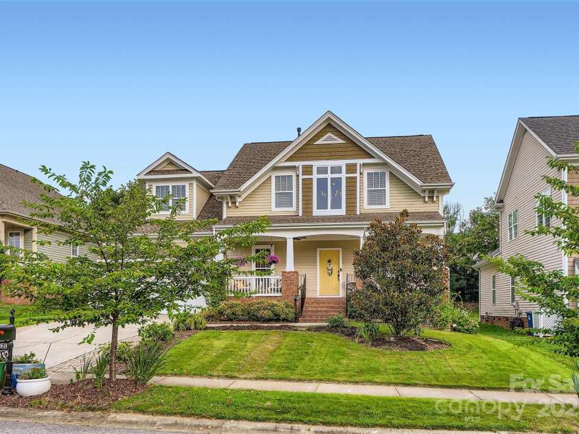 10614 Waycross Drive, Huntersville, NC 28078.  MLS# CAR4281155, YatesRealty ID 28048. 