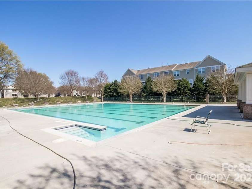 10614 Waycross Drive, Huntersville, NC 28078.  MLS# CAR4281155, YatesRealty ID 28048. 