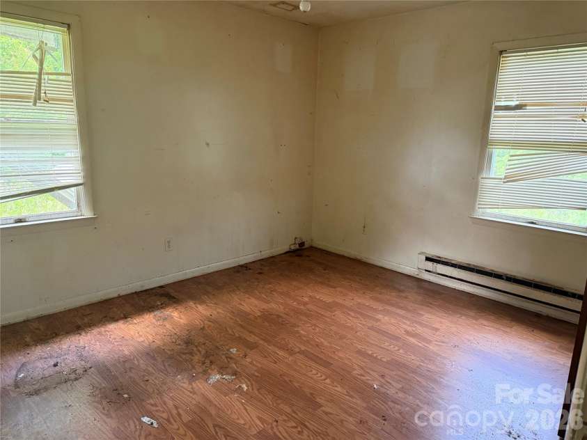 23 Meteor Court, Waynesville, NC 28768.  MLS# CAR4389859, YatesRealty ID 28049. 