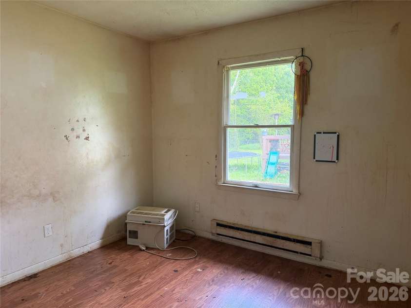 23 Meteor Court, Waynesville, NC 28768.  MLS# CAR4389859, YatesRealty ID 28049. 