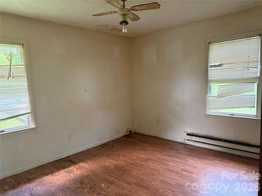 23 Meteor Court, Waynesville, NC 28768.  MLS# CAR4389859, YatesRealty ID 28049. 