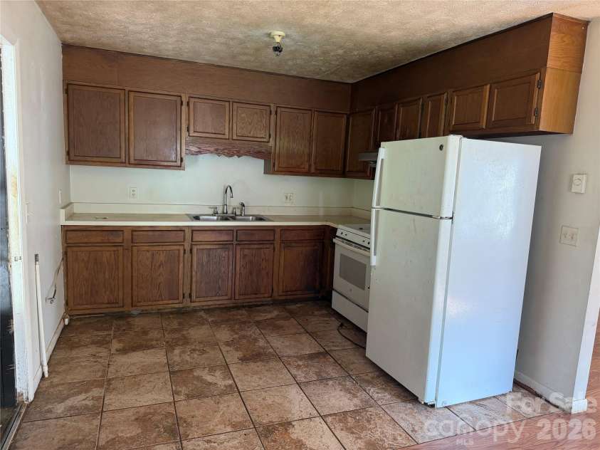 23 Meteor Court, Waynesville, NC 28786.  MLS# CAR4389859, YatesRealty ID 28049. 