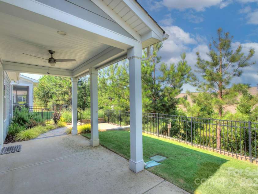 5527 Cheerful Lane, Charlotte, NC 28215.  MLS# CAR4275434, YatesRealty ID 28049. Covered patio out back and open area for entertaining   Yard is fenced