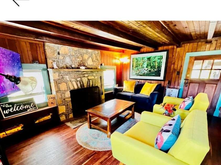 1104 old HWY 60 Highway, Wilkesboro, NC 28697.  MLS# CAR4176277, YatesRealty ID 2805. 