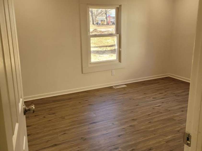 1116 East Drive, Gastonia, NC 28052.  MLS# CAR4353217, YatesRealty ID 2805. Front Bedroom
