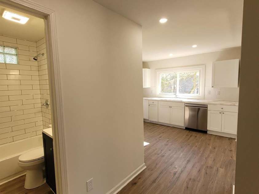 1116 East Drive, Gastonia, NC 28052.  MLS# CAR4353217, YatesRealty ID 2805. Hallway