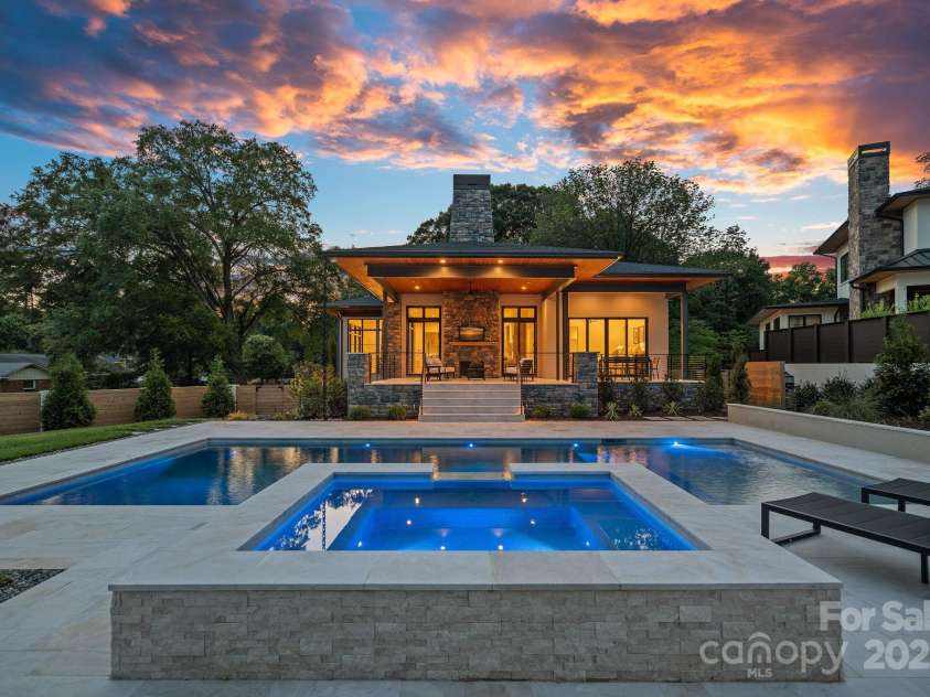 639 Edgemont Road, Charlotte, NC 28211.  MLS# CAR4266883, YatesRealty ID 28050. 