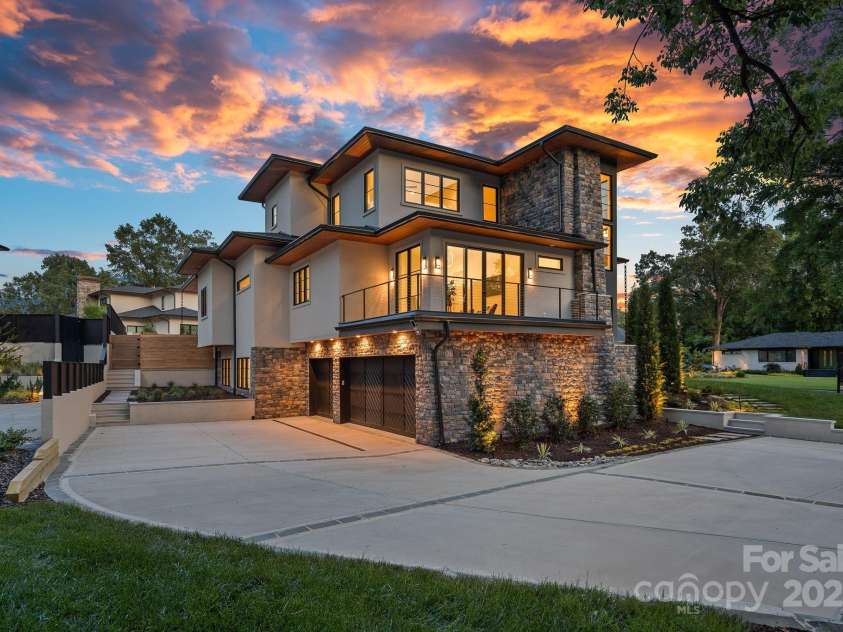 639 Edgemont Road, Charlotte, NC 28211.  MLS# CAR4266883, YatesRealty ID 28050. 