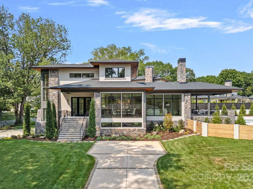 639 Edgemont Road, Charlotte, NC 28211.  MLS# CAR4266883, YatesRealty ID 28050. 