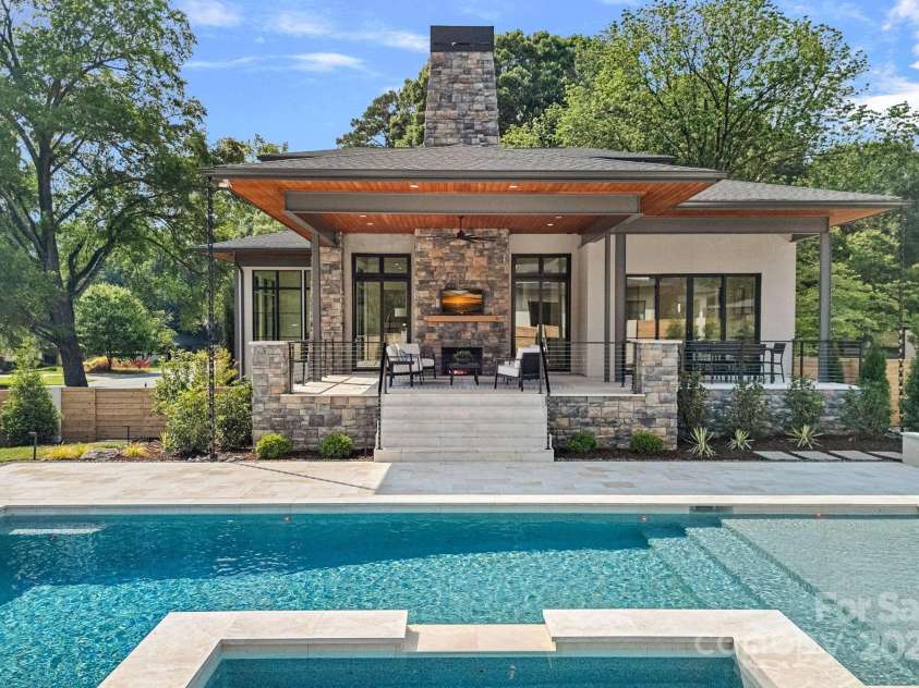 639 Edgemont Road, Charlotte, NC 28211.  MLS# CAR4266883, YatesRealty ID 28050. 