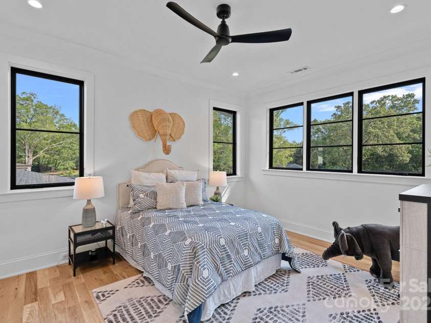 639 Edgemont Road, Charlotte, NC 28211.  MLS# CAR4266883, YatesRealty ID 28050. 