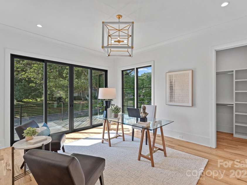 639 Edgemont Road, Charlotte, NC 28211.  MLS# CAR4266883, YatesRealty ID 28050. 