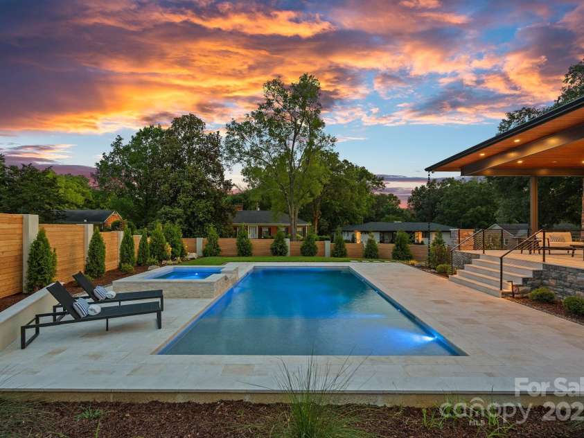 639 Edgemont Road, Charlotte, NC 28211.  MLS# CAR4266883, YatesRealty ID 28050. 