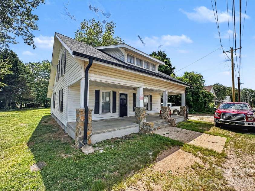 9238 Nc Hwy 90 Highway, Stony Point, NC 28678.  MLS# CAR4337562, YatesRealty ID 28050. 