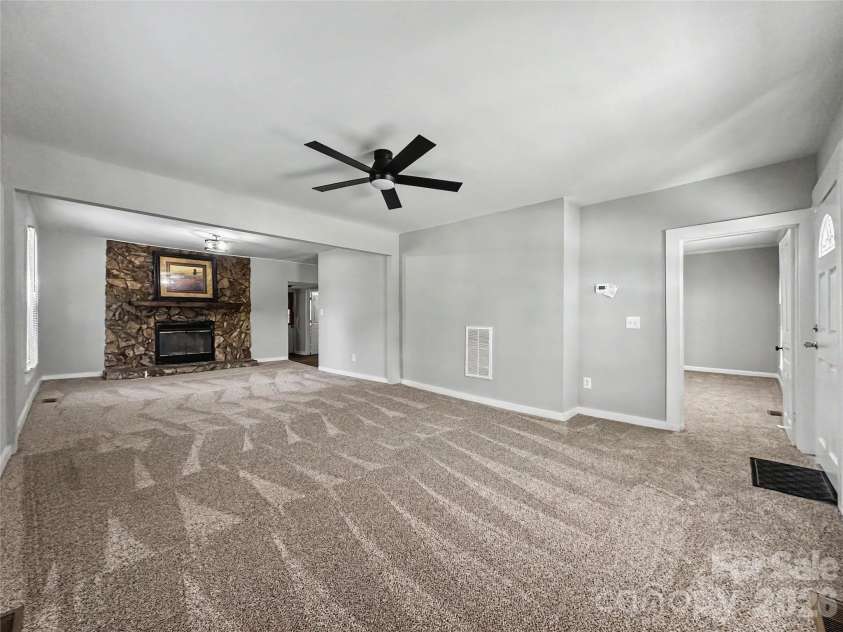 9238 Nc Hwy 90 Highway, Stony Point, NC 28678.  MLS# CAR4337562, YatesRealty ID 28050. 