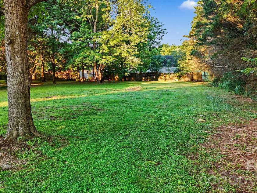 9238 Nc Hwy 90 Highway, Stony Point, NC 28678.  MLS# CAR4337562, YatesRealty ID 28050. 