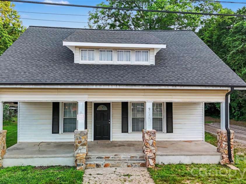 9238 Nc Hwy 90 Highway, Stony Point, NC 28678.  MLS# CAR4337562, YatesRealty ID 28050. 