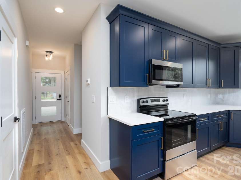 723 Irene Avenue, Kannapolis, NC 28083.  MLS# CAR4387123, YatesRealty ID 28051. 