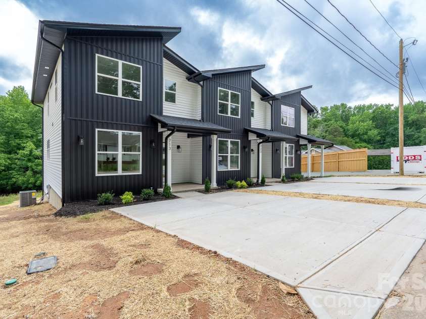 723 Irene Avenue, Kannapolis, NC 28083.  MLS# CAR4387123, YatesRealty ID 28051. 