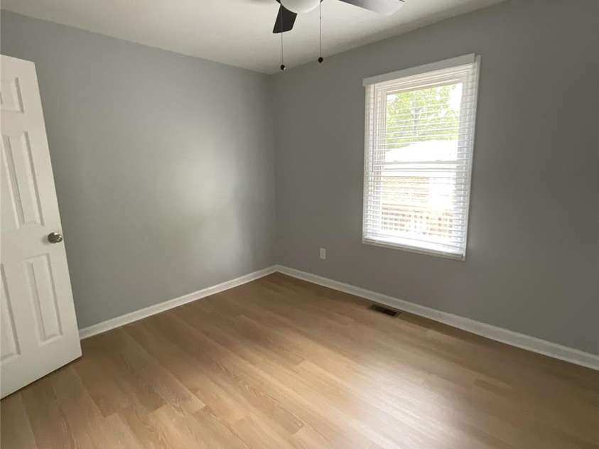 2607 /2609 Celia Avenue, Charlotte, NC 28216.  MLS# CAR4280740, YatesRealty ID 28052. 2607 bedroom 3