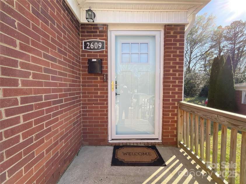 2607 /2609 Celia Avenue, Charlotte, NC 28216.  MLS# CAR4280740, YatesRealty ID 28052. 2609 Celia Avenue