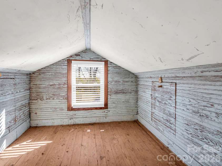620 Smith Waldrop Road, Columbus, NC 28722.  MLS# CAR4379535, YatesRealty ID 28052. Attic Space