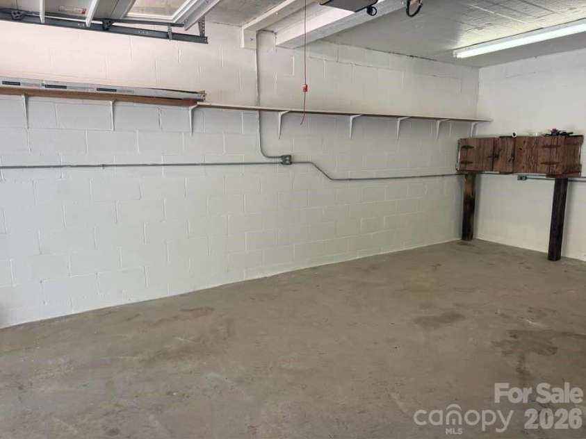 620 Smith Waldrop Road, Columbus, NC 28722.  MLS# CAR4379535, YatesRealty ID 28052. Garage