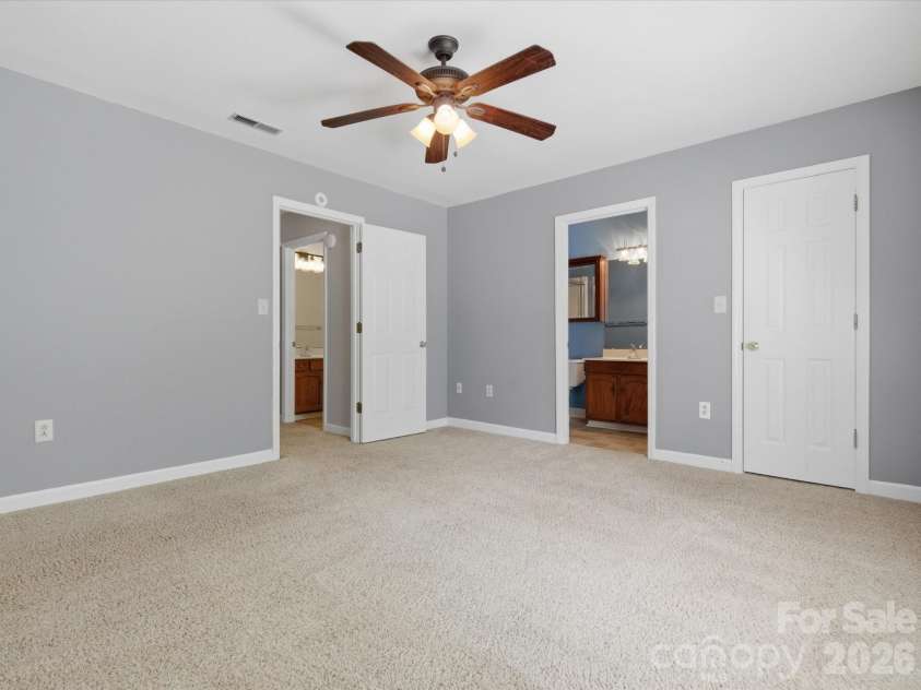 1011 Cranberry Circle, Fort Mill, SC 29715.  MLS# CAR4388076, YatesRealty ID 28053. Primary bedroom with ceiling fan