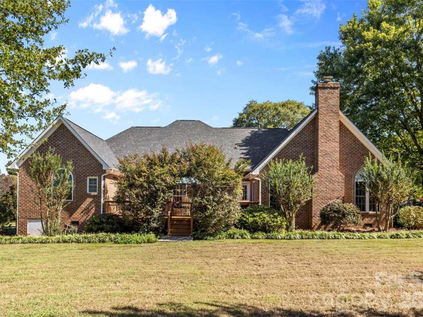 1337 Braeburn Road, Concord, NC 28027.  MLS# CAR4308019, YatesRealty ID 28054. 