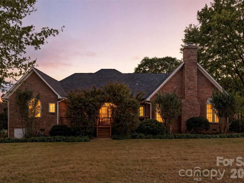 1337 Braeburn Road, Concord, NC 28027.  MLS# CAR4308019, YatesRealty ID 28054. 