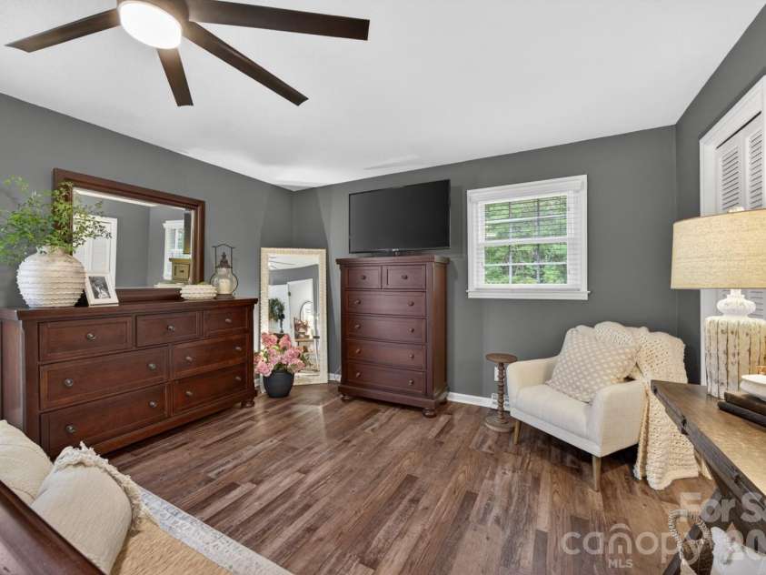 301 Pinecroft Lane, Spencer, NC 28159.  MLS# CAR4387651, YatesRealty ID 28055. 