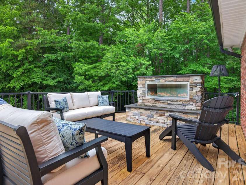 301 Pinecroft Lane, Spencer, NC 28159.  MLS# CAR4387651, YatesRealty ID 28055. 