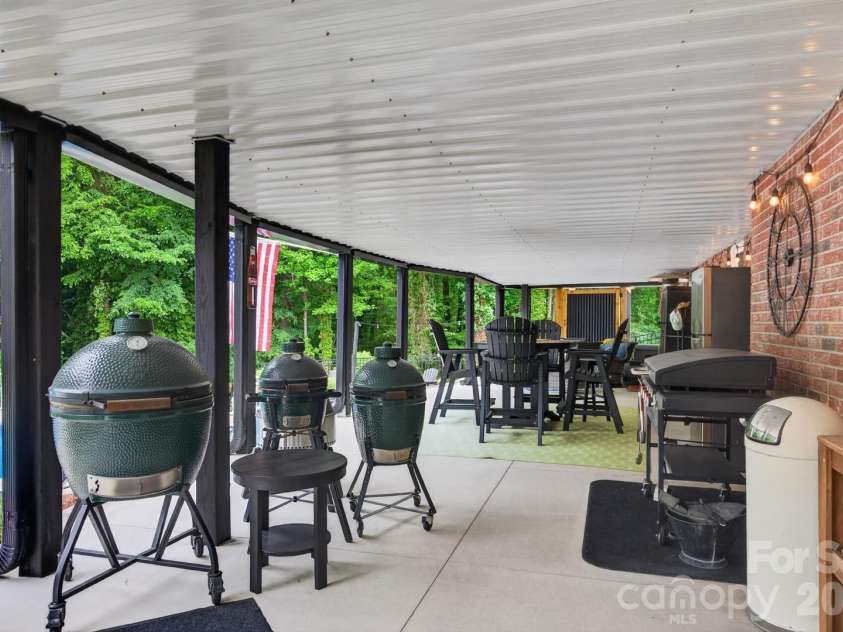 301 Pinecroft Lane, Spencer, NC 28159.  MLS# CAR4387651, YatesRealty ID 28055. 