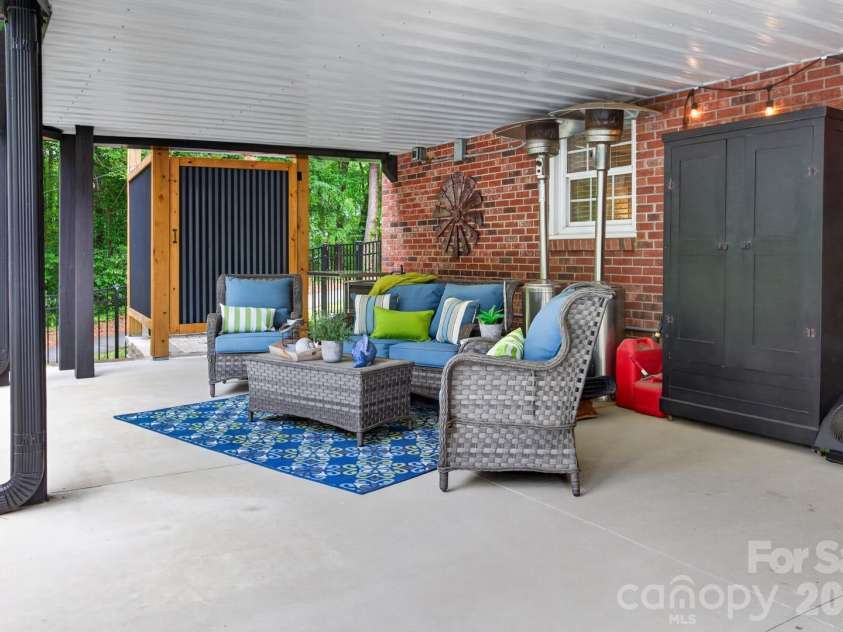 301 Pinecroft Lane, Spencer, NC 28159.  MLS# CAR4387651, YatesRealty ID 28055. 
