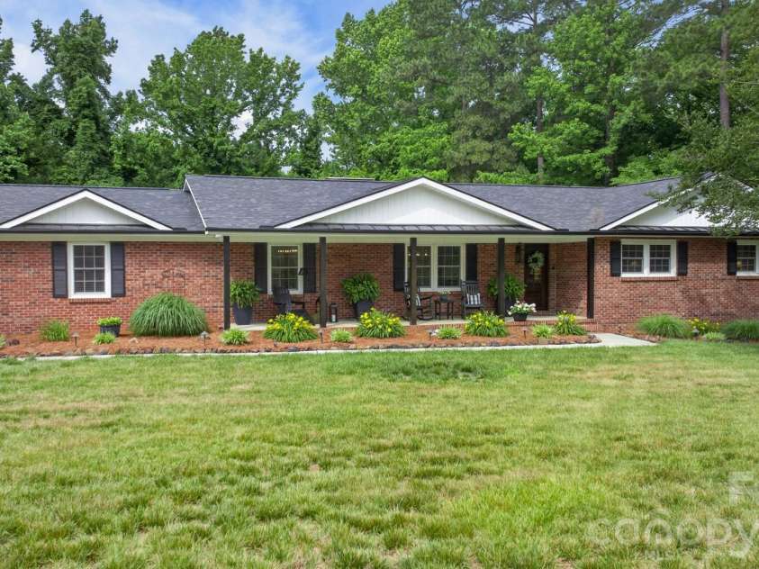 301 Pinecroft Lane, Spencer, NC 28159.  MLS# CAR4387651, YatesRealty ID 28055. 