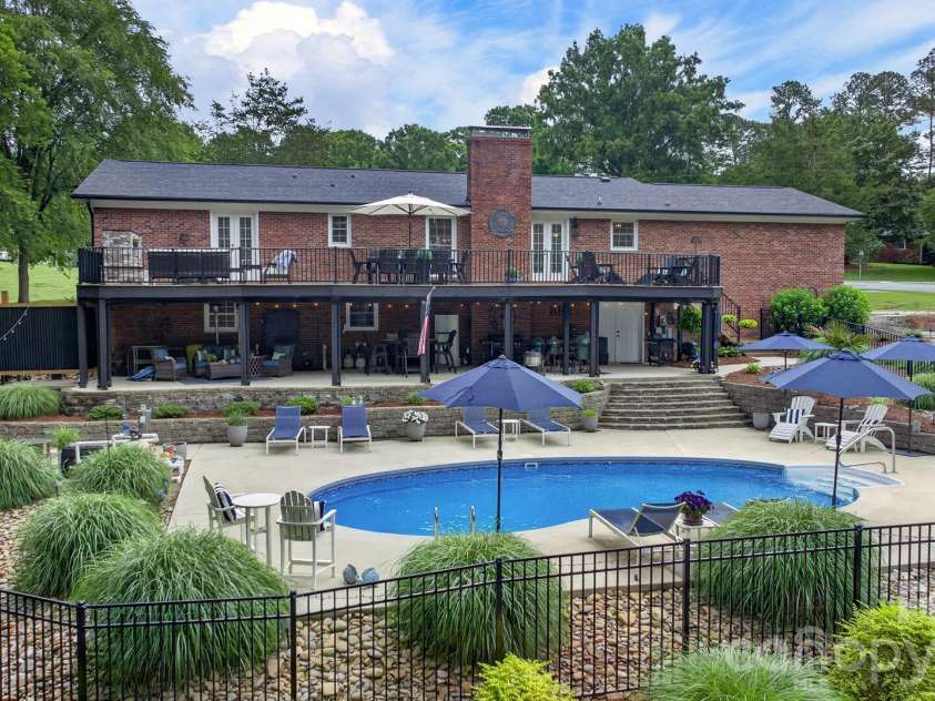 301 Pinecroft Lane, Spencer, NC 28159.  MLS# CAR4387651, YatesRealty ID 28055. 