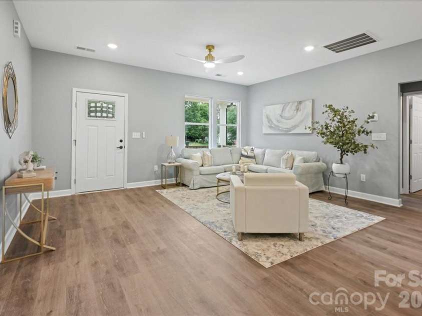 120 Whistling Pines Drive, Statesville, NC 28677.  MLS# CAR4417958, YatesRealty ID 28057. 